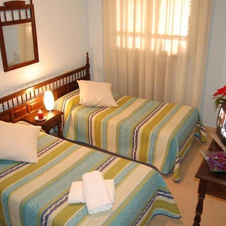 Hostal Los Infantes Salamanca Bagian luar foto